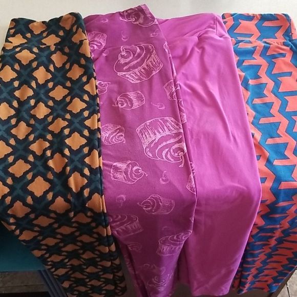 Lularoe Crop One Size Leggings 4 PAIR! - Picture 1 of 8